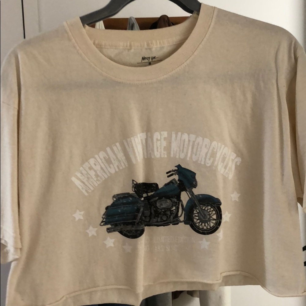 Cropped tee